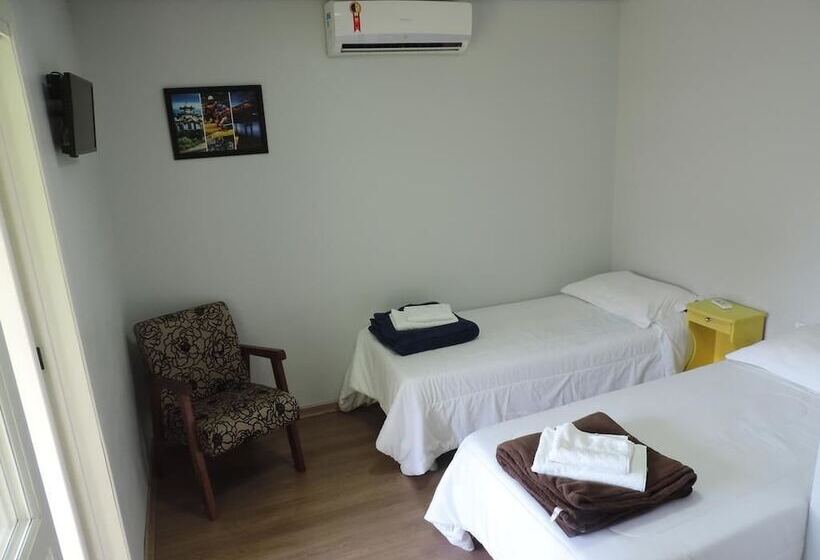 Pensionat Pousada Três Coroas