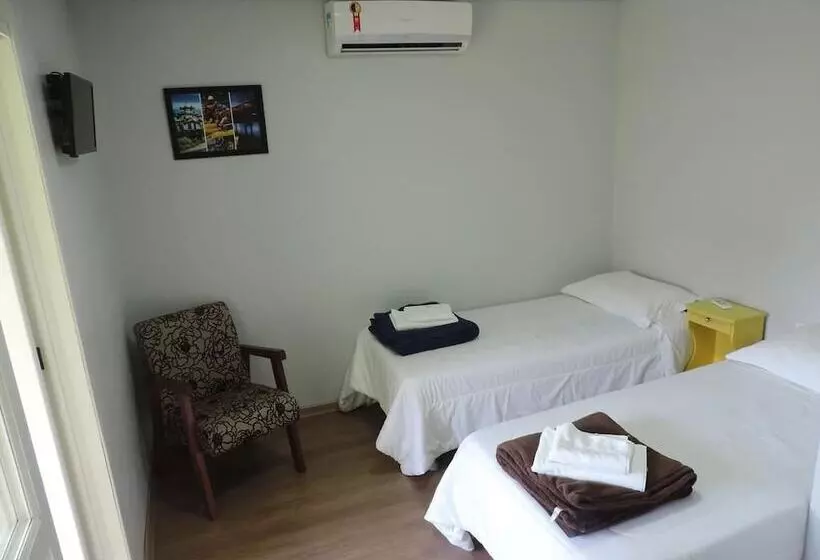 ペンション Pousada Três Coroas