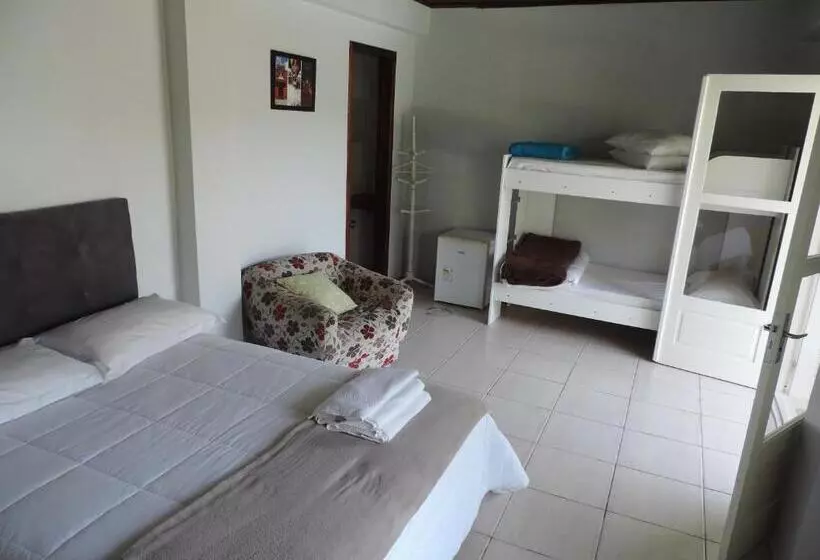 ペンション Pousada Três Coroas