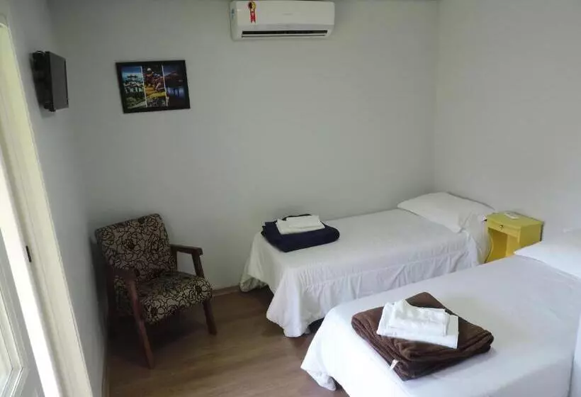 ペンション Pousada Três Coroas