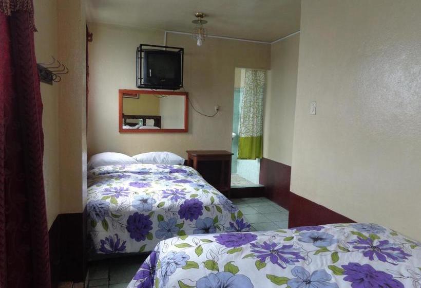 هاستل Landivar Zona 7