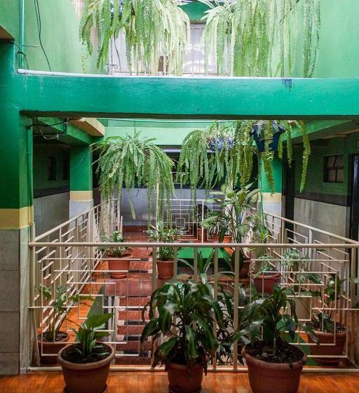 هاستل Landivar Zona 7