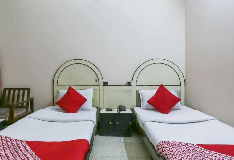 Oyo 27783 Hotel Rajmahal Inn