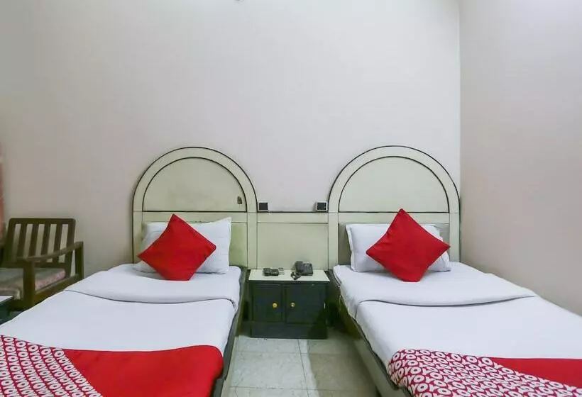 Oyo 27783 Hotel Rajmahal Inn