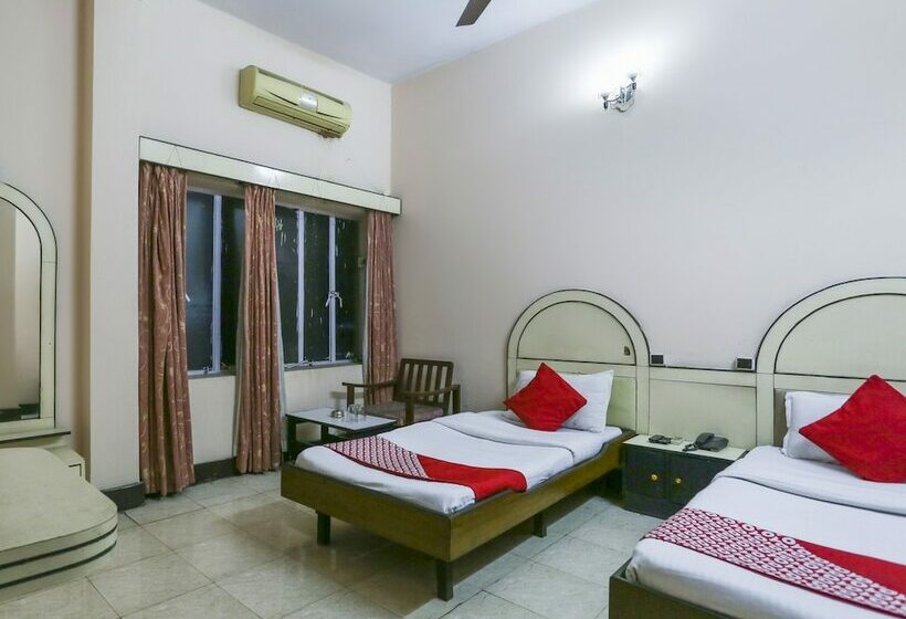 Oyo 27783 Hotel Rajmahal Inn