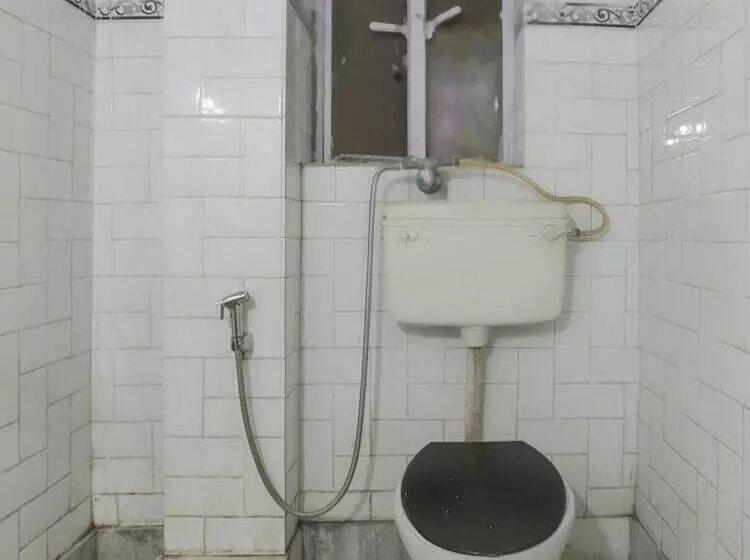 Oyo 27783 Hotel Rajmahal Inn