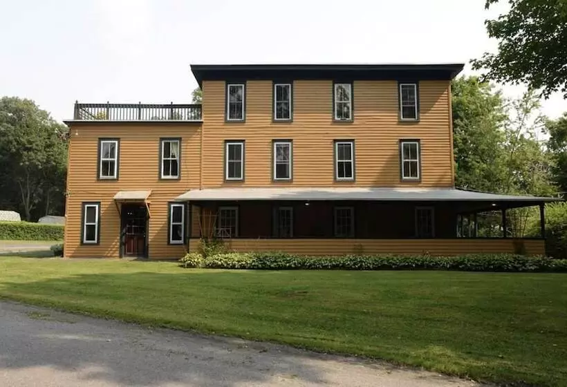 Retkeilymaja The Woodbine Inn