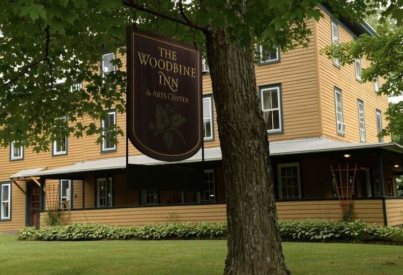 הוסטל The Woodbine Inn