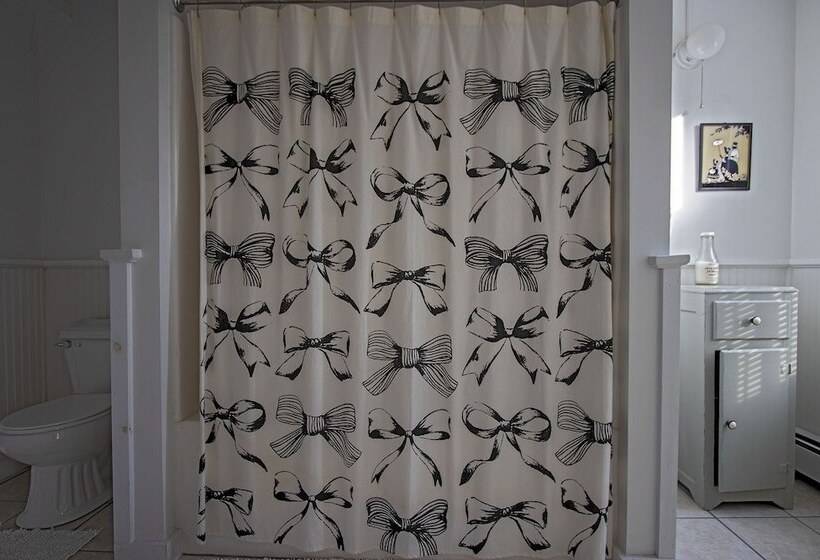 הוסטל The Woodbine Inn