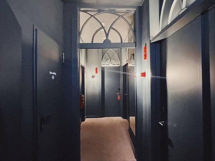 هتل Esqina Cosmopolitan Lodge