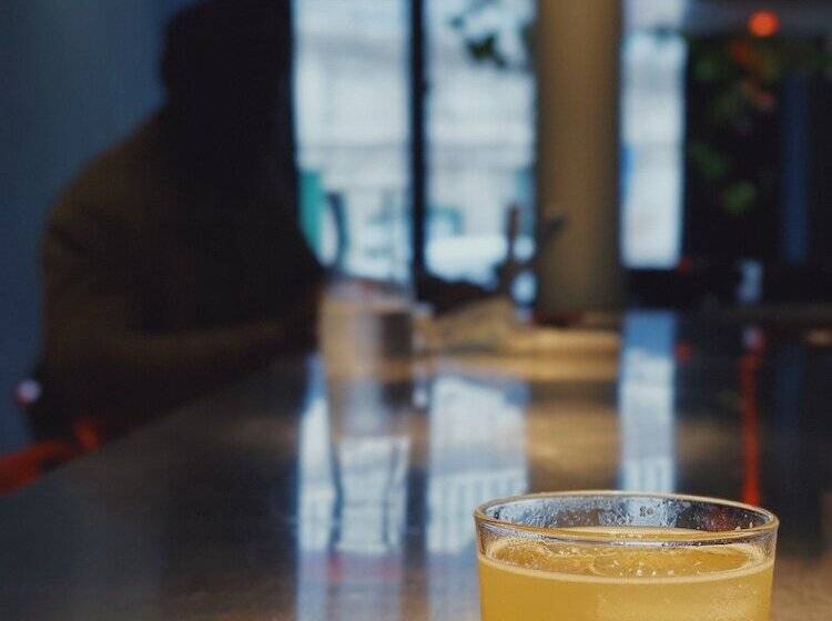 هتل Esqina Cosmopolitan Lodge