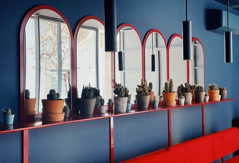 هتل Esqina Cosmopolitan Lodge