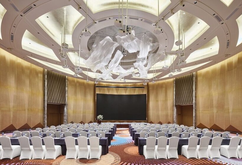 Hotel Holiday Inn Xining Hot Spring, An Ihg