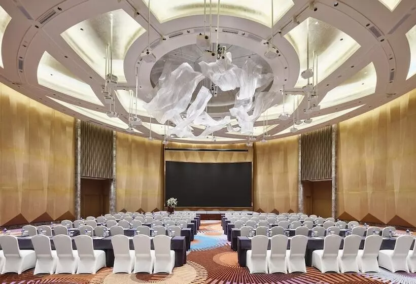 Hotelli Holiday Inn Xining Hot Spring, An Ihg