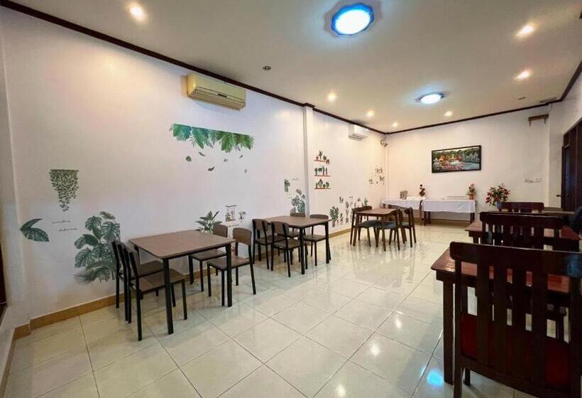 בית מלון כפרי Souphaphone