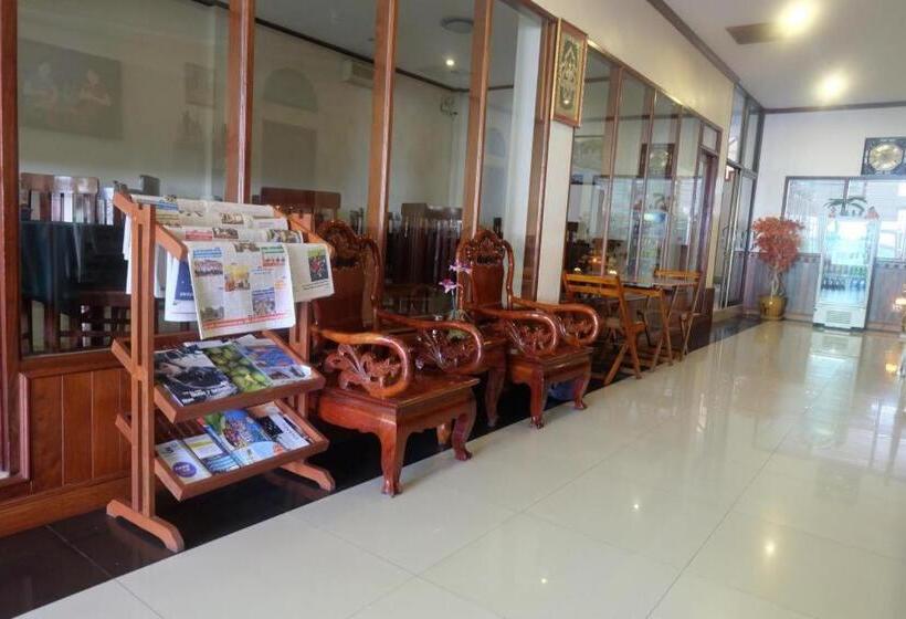 בית מלון כפרי Souphaphone