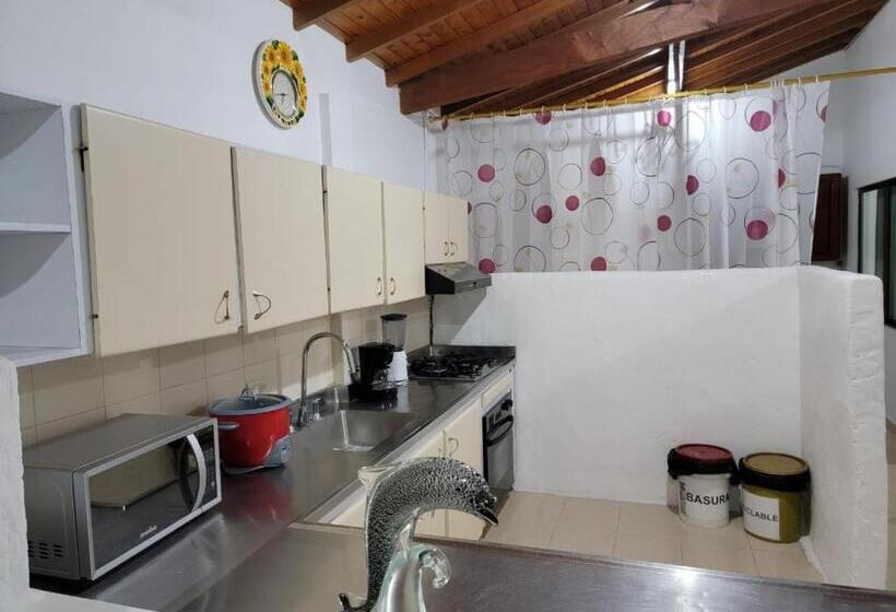 پانسیون Rosita 2