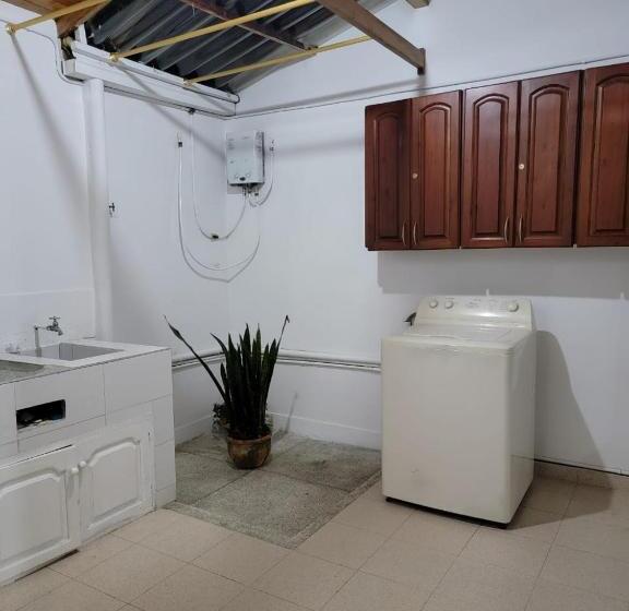 پانسیون Rosita 2