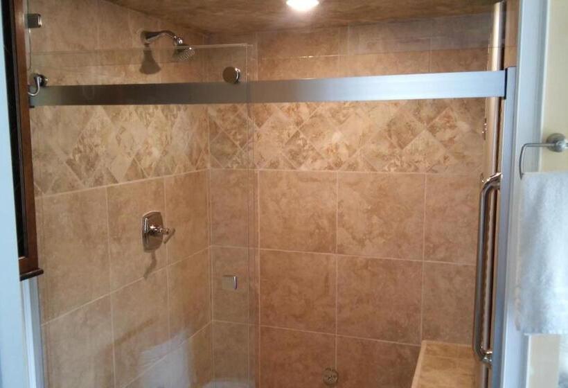 住宿加早餐 Inntiquity, A Country Inn