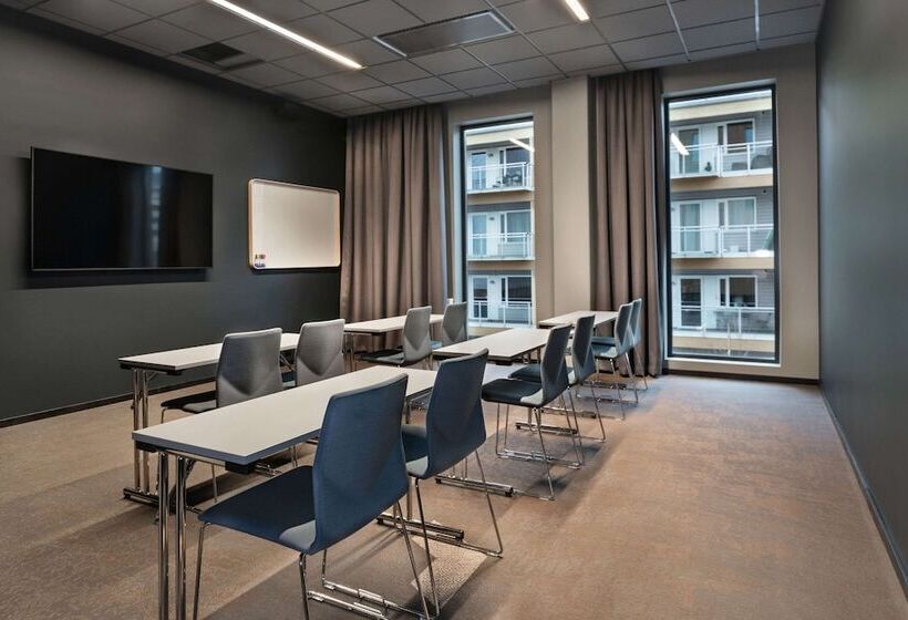 Quality Hotel River Station