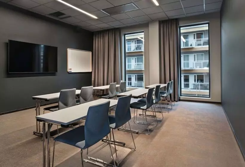 Quality Hotel River Station