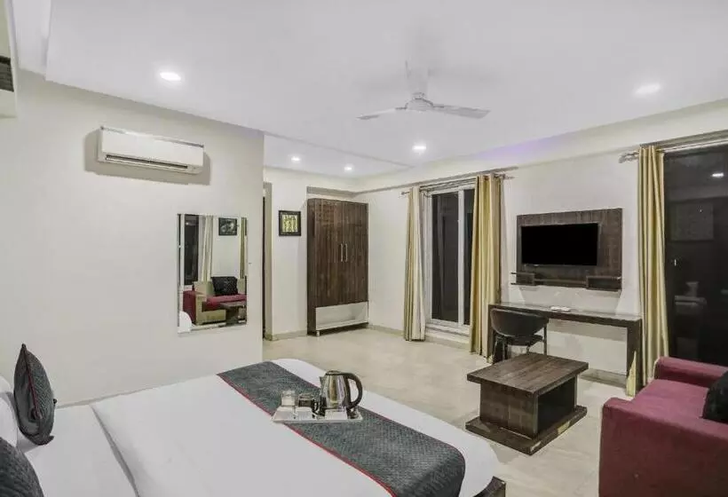 Townhouse 22956 Hotel Grand Residency