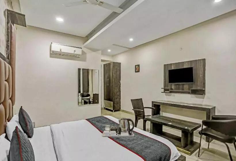 Townhouse 22956 Hotel Grand Residency