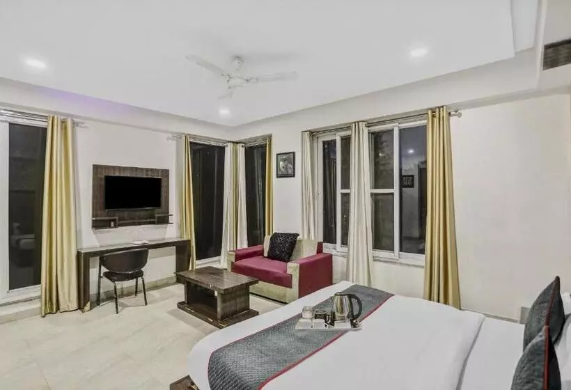 Townhouse 22956 Hotel Grand Residency