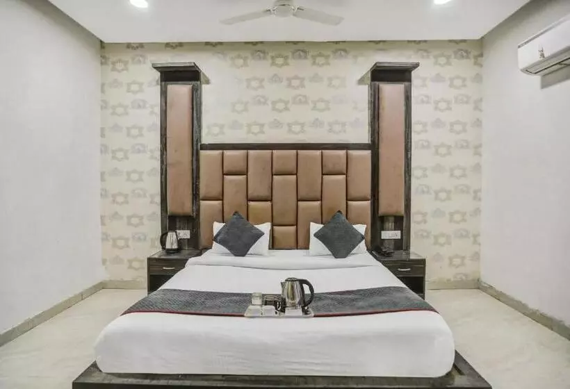 Townhouse 22956 Hotel Grand Residency