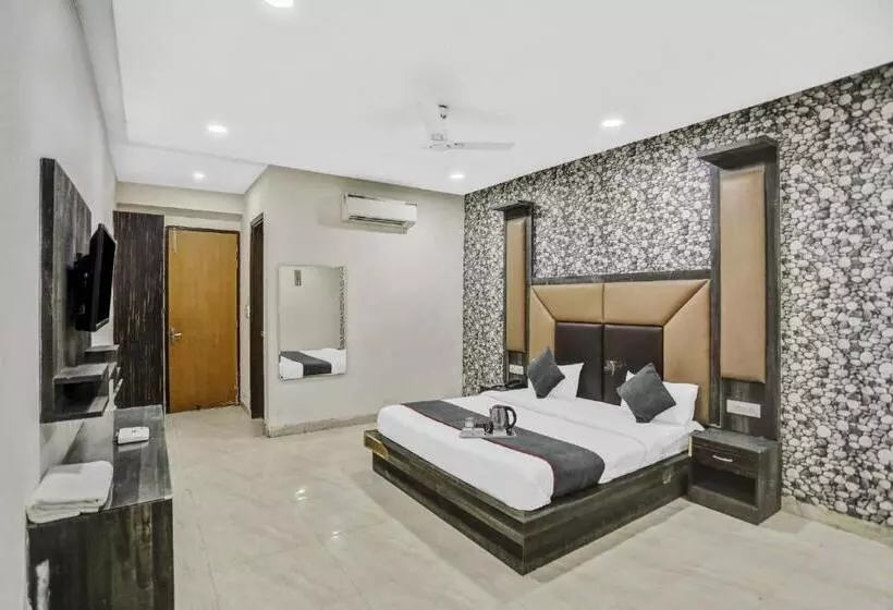 Townhouse 22956 Hotel Grand Residency