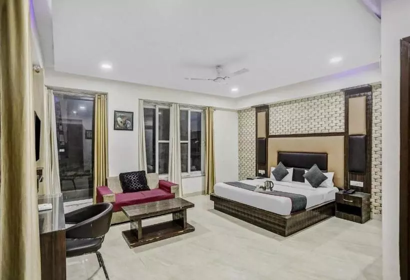 Townhouse 22956 Hotel Grand Residency