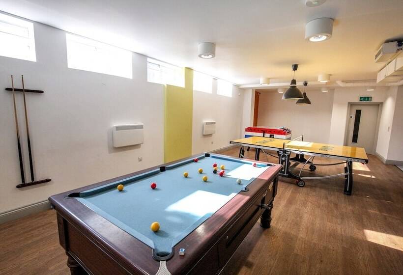 هتل Popup Bristol