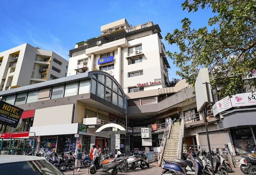 Fabhotel Shanti Sadan