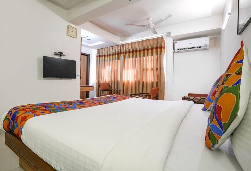 Fabhotel Shanti Sadan