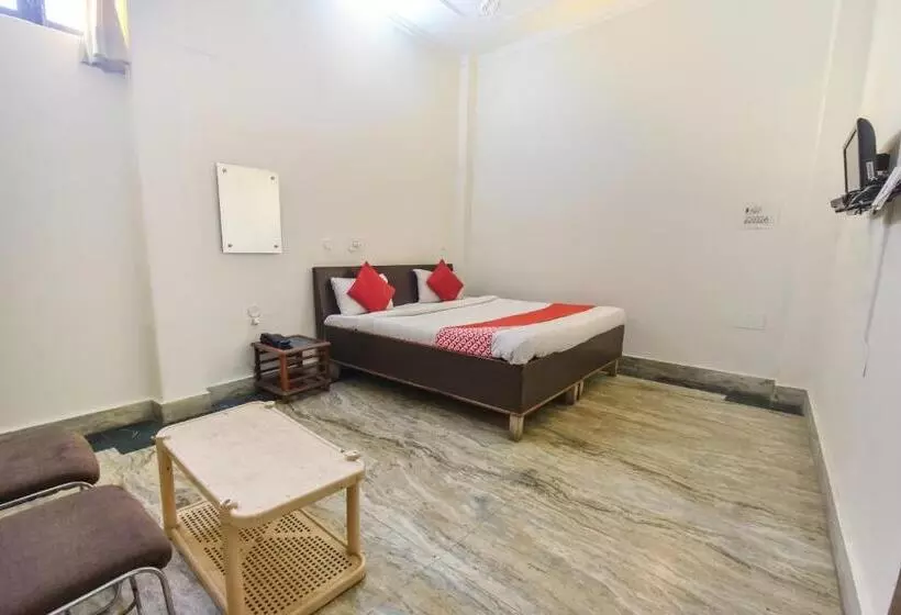 Oyo 29221 Hotel Shree Laxmi Palace