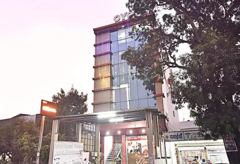 Oyo 29221 Hotel Shree Laxmi Palace