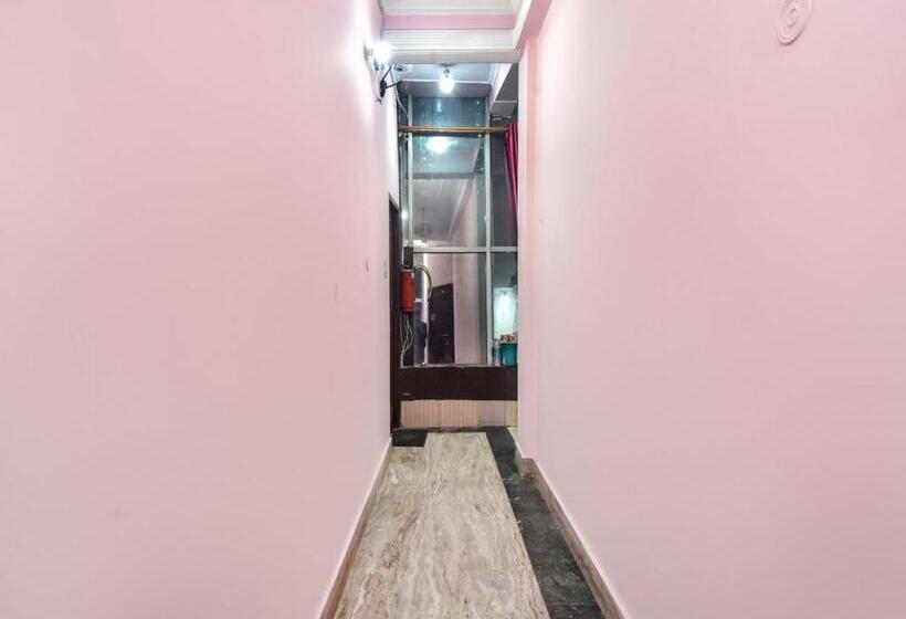 Oyo 29221 Hotel Shree Laxmi Palace