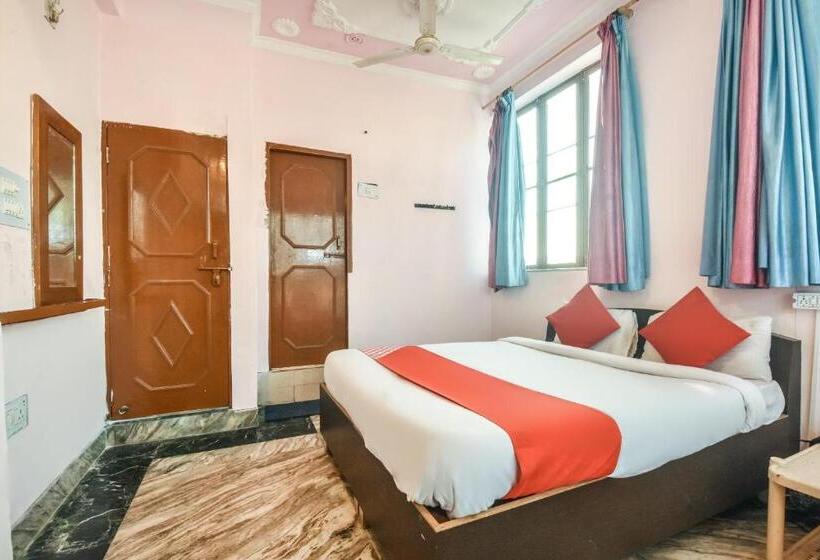 Oyo 29221 Hotel Shree Laxmi Palace