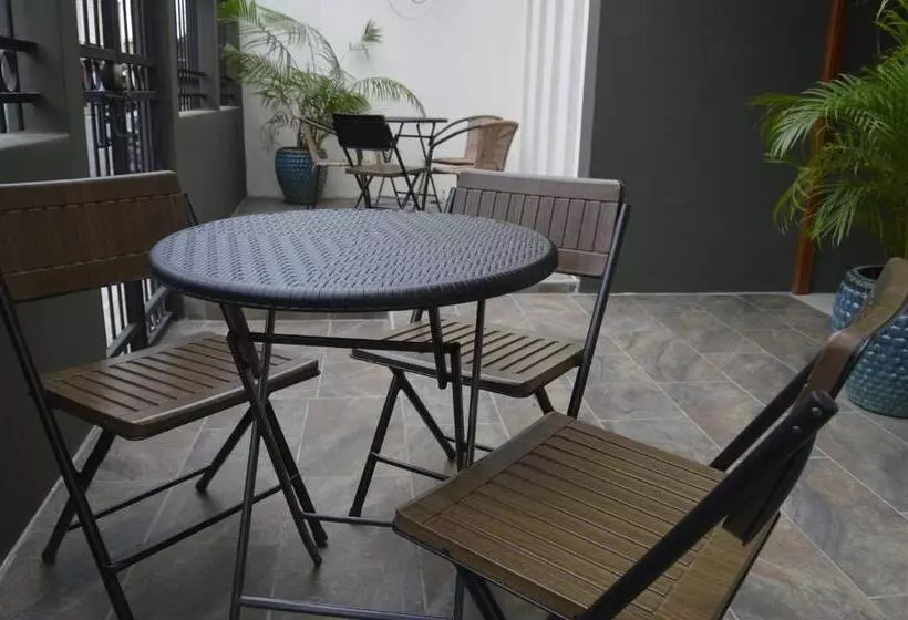 هاستل Hostal Libertad