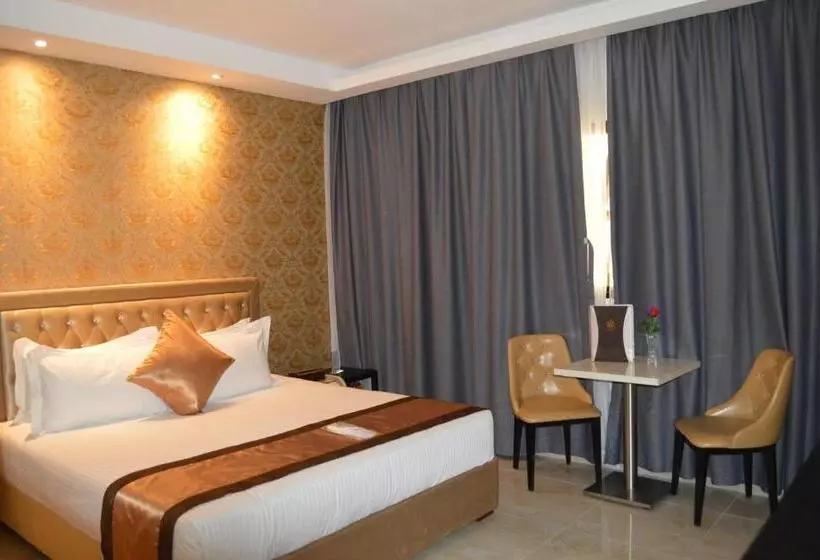 ホテル Crowner David