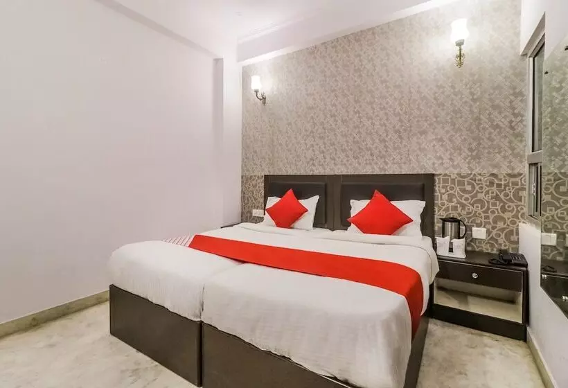 Oyo 29096 Hotel Jaipur Park Paradise