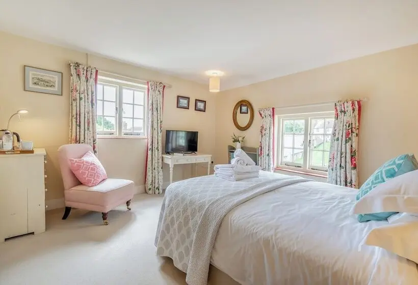 ベッドアンドブレックファースト Minnie   Tiger Inn