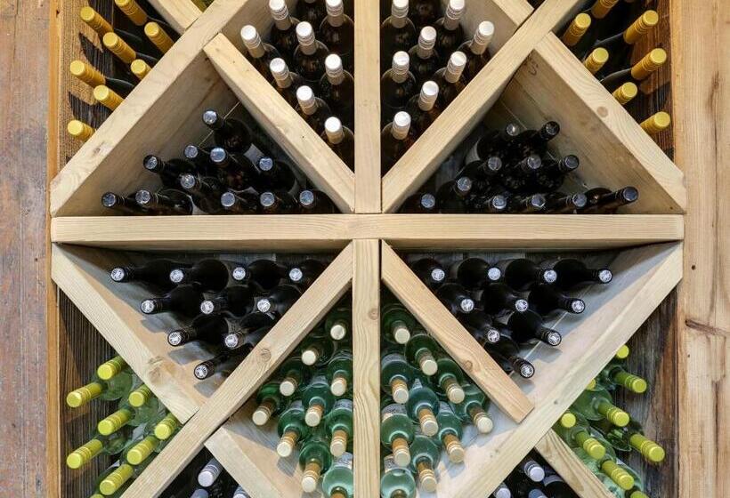 酒店 The Pickwick Inn & Oliver's Restaurant