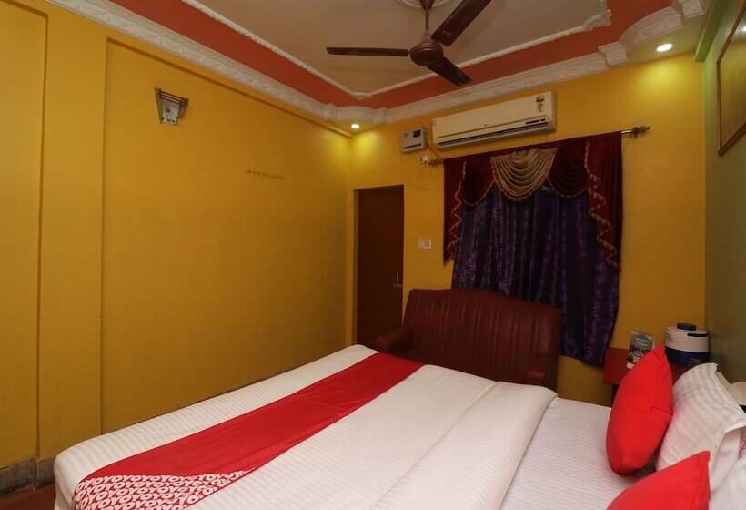 Oyo 27996 Hotel Green Park