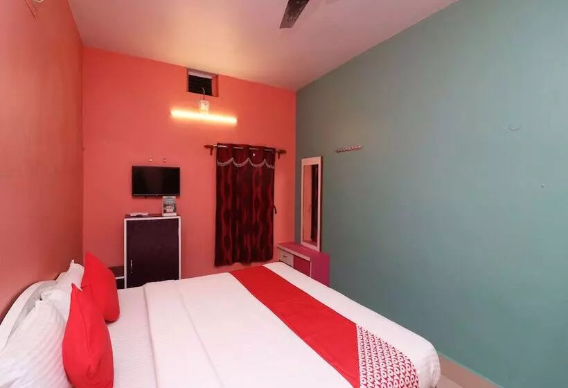 Oyo 27996 Hotel Green Park