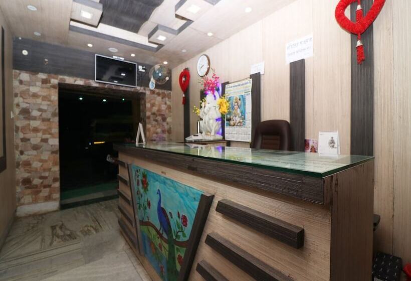 Oyo 27996 Hotel Green Park