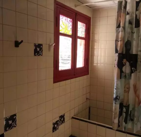 تختخواب و صبحانه Malala Jujuy Hostel