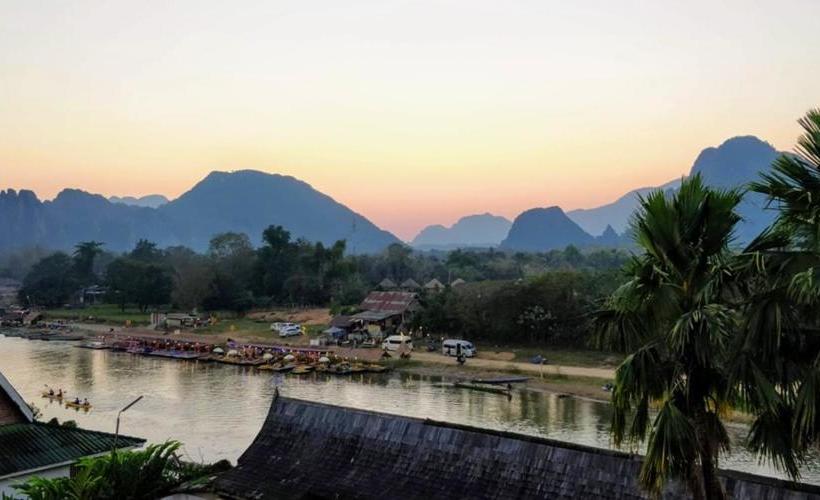 בית מלון כפרי V Central