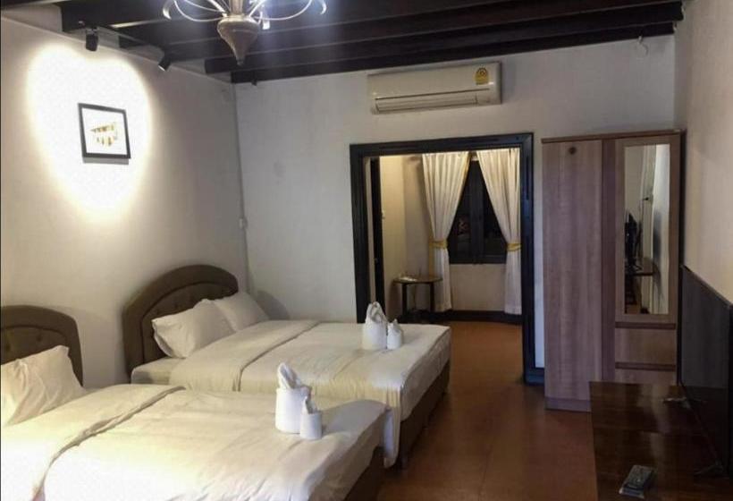 بنسيون Queens Inn, Savannakhet