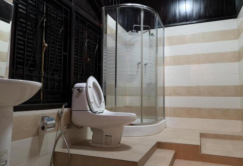 بنسيون Queens Inn, Savannakhet